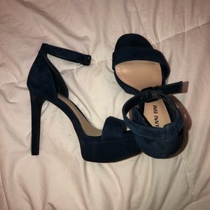 gianni bini navy blue heels